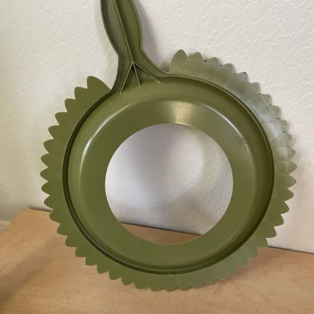4 Vintage‎ SERVA-PLATE Plastic Paper Plate Holders GREEN Flower Picnic Camping